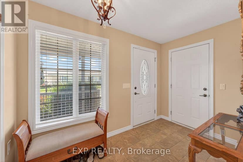 30 Illinois Crescent — photo 5 of 21