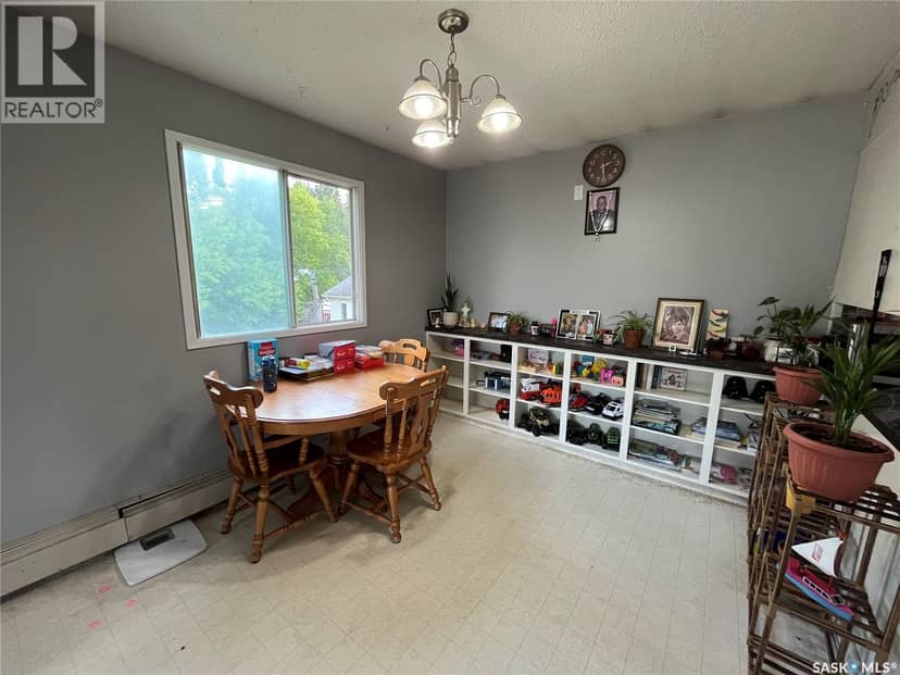 234 1A Avenue — photo 4 of 24