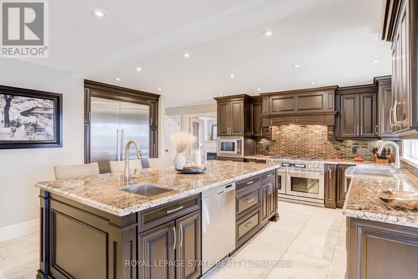 994 Courtland Drive — photo 12 of 40