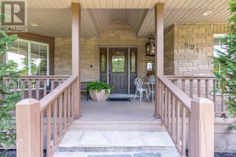 994 Courtland Drive, Hamilton, photo 5