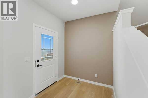 213 Bayview Park SW, Airdrie, photo 2