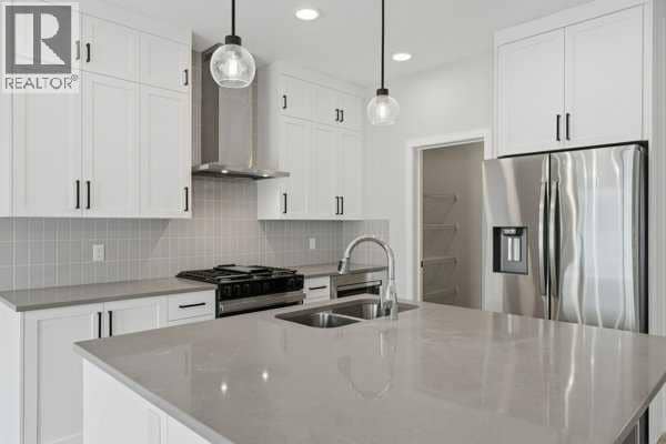 213 Bayview Park SW — photo 10 of 36