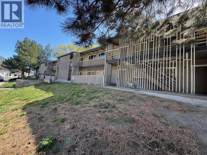 2290 Blair Street, Merritt, photo 2