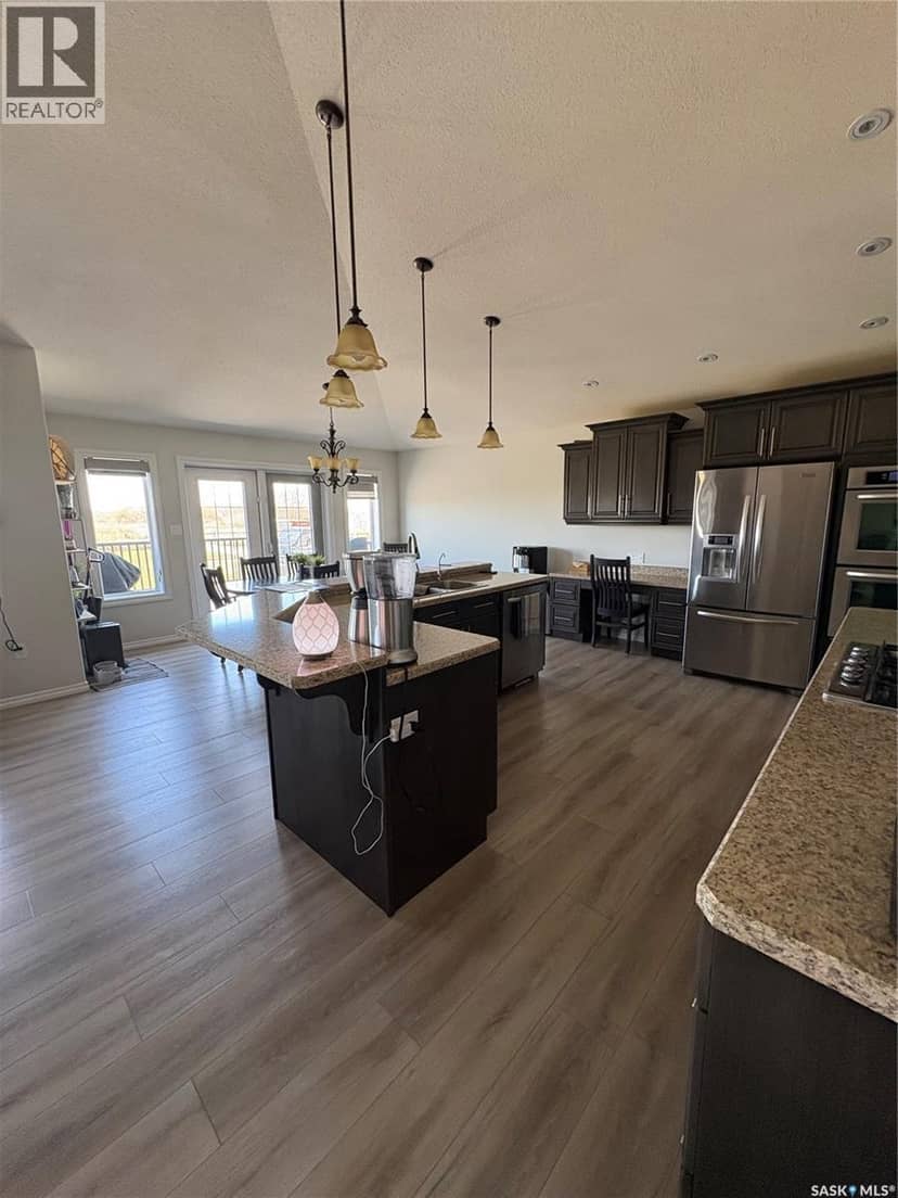 Minty Acreage Rocanville — photo 10 of 40