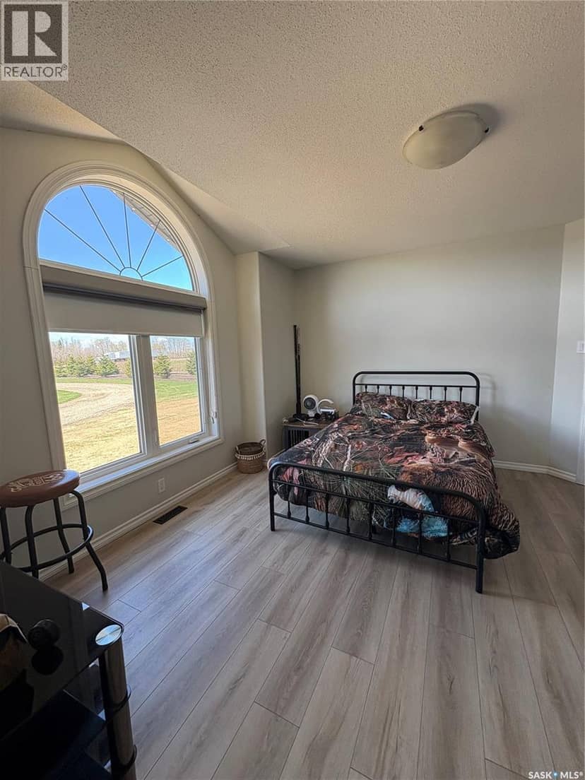 Minty Acreage Rocanville — photo 26 of 40