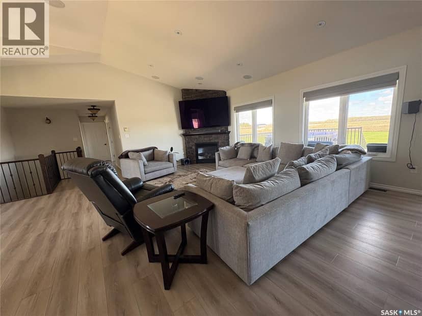 Minty Acreage Rocanville — photo 17 of 40