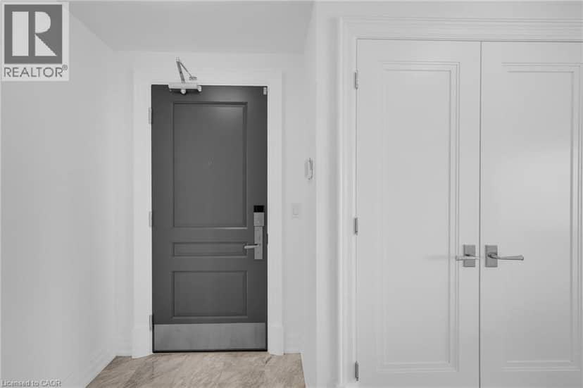 2060 LAKESHORE Road Unit# 605 — photo 4 of 33