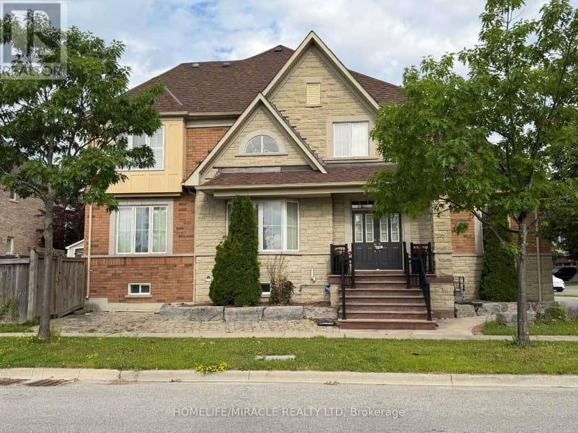 18 Portelli Crescent — photo 2 of 2