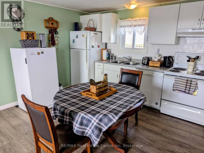 27 Cranberry Drive — photo 14 of 36