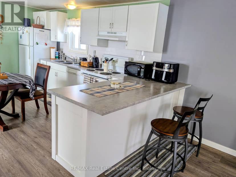 27 Cranberry Drive — photo 15 of 36