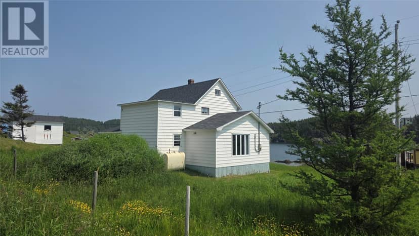 18 Salt Harbour Road — photo 3 of 40