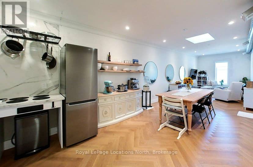 8 Sykes Street N — photo 13 of 40