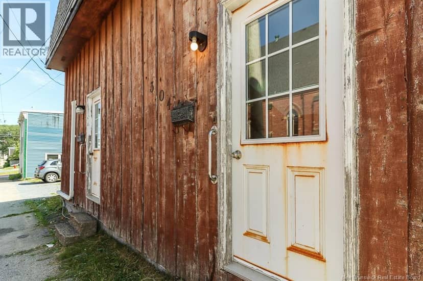304 Carmarthen Street — photo 18 of 36