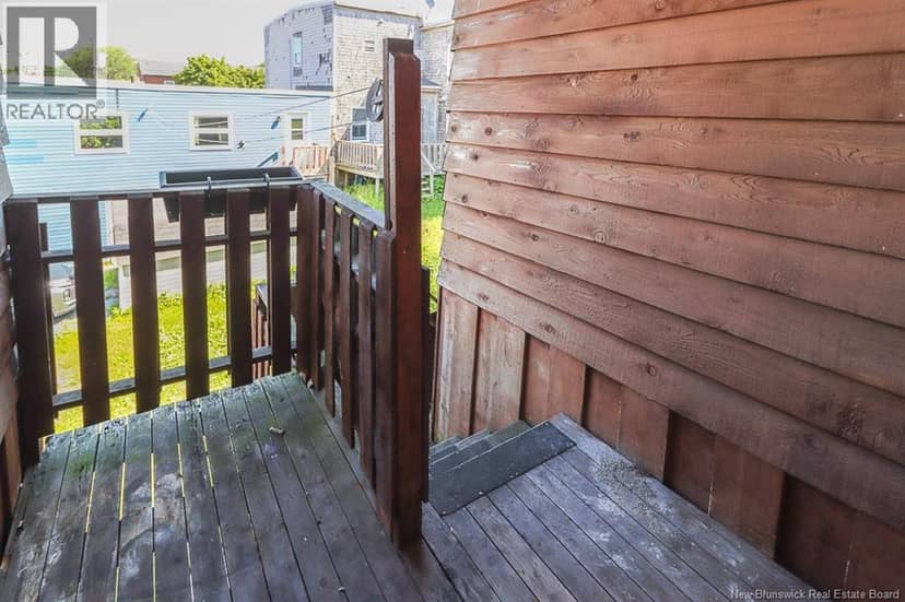 304 Carmarthen Street — photo 19 of 36