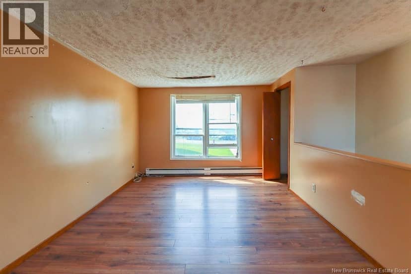 304 Carmarthen Street — photo 21 of 36
