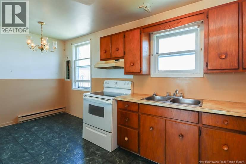 304 Carmarthen Street — photo 28 of 36