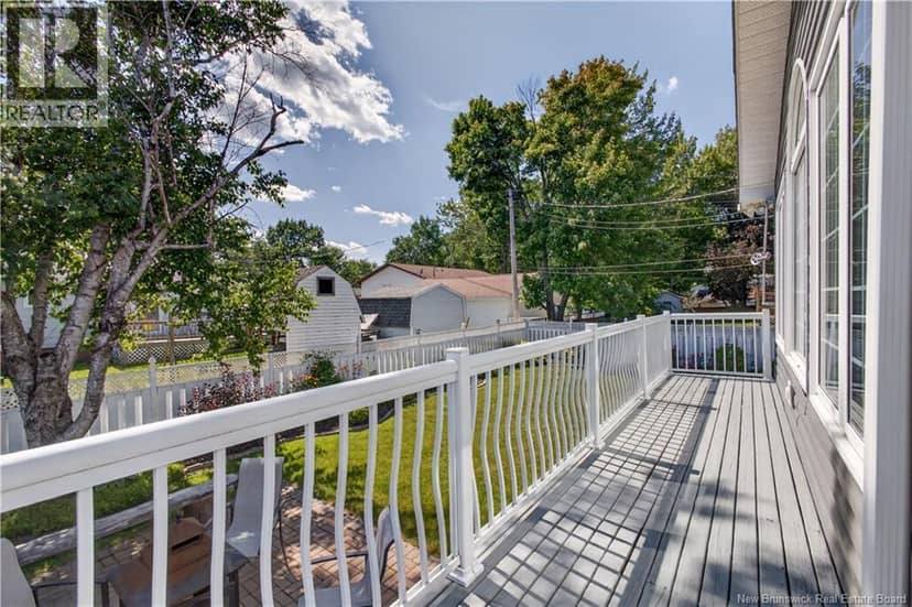 21 Adams Avenue — photo 40 of 40