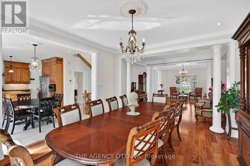 4633 Albion Road — photo 16 of 40