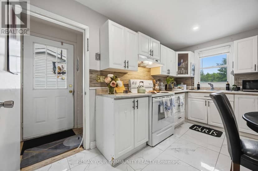 148 Bayview Avenue — photo 18 of 34