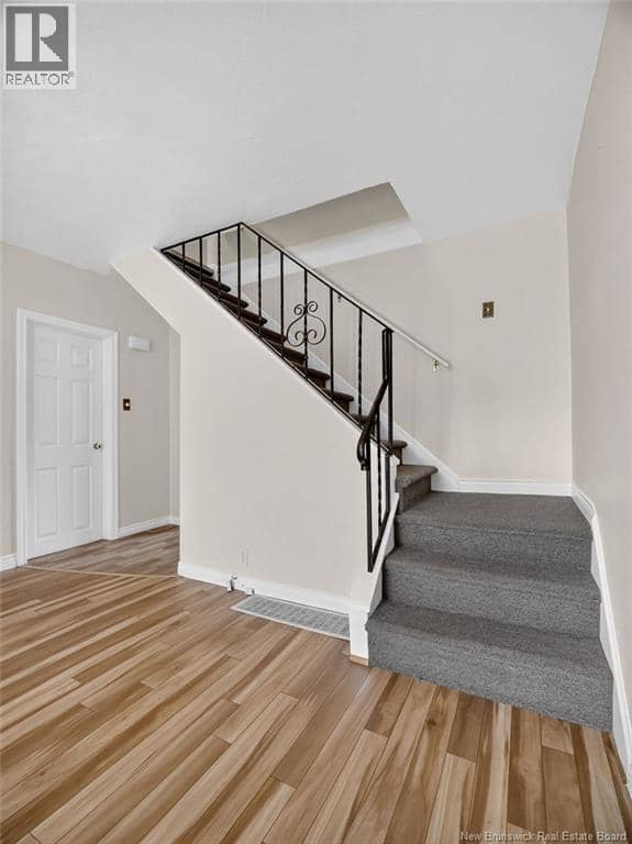 36 Bath Street — photo 18 of 39