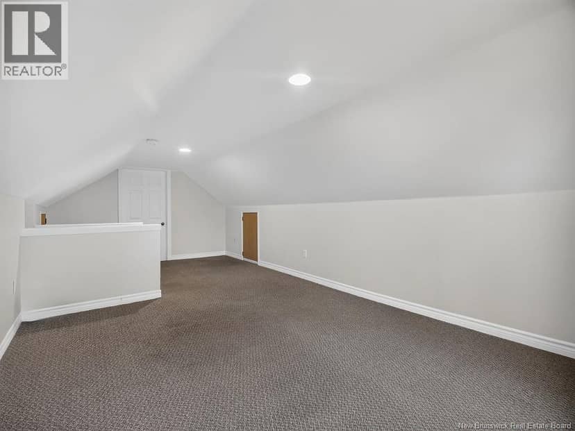 36 Bath Street — photo 22 of 39