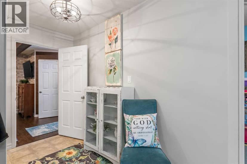 1013 Osprey Drive — photo 3 of 40