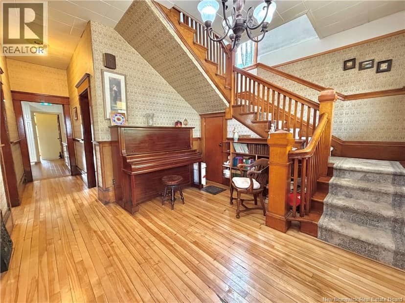 539 Queen St — photo 9 of 31