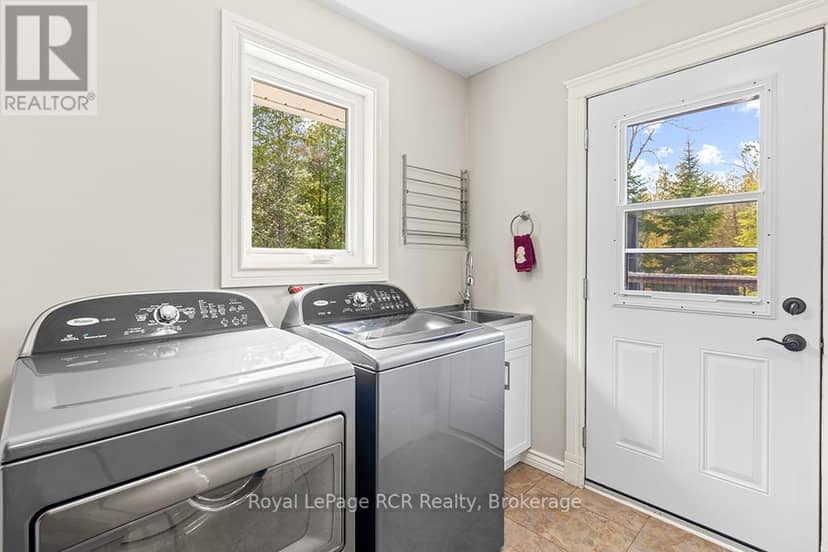 109 Pike Street — photo 20 of 40
