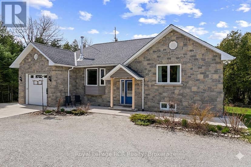 109 Pike Street — photo 4 of 40