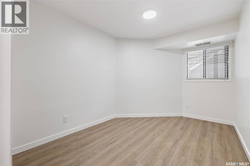 114 2315 McIntyre STREET — photo 12 of 24