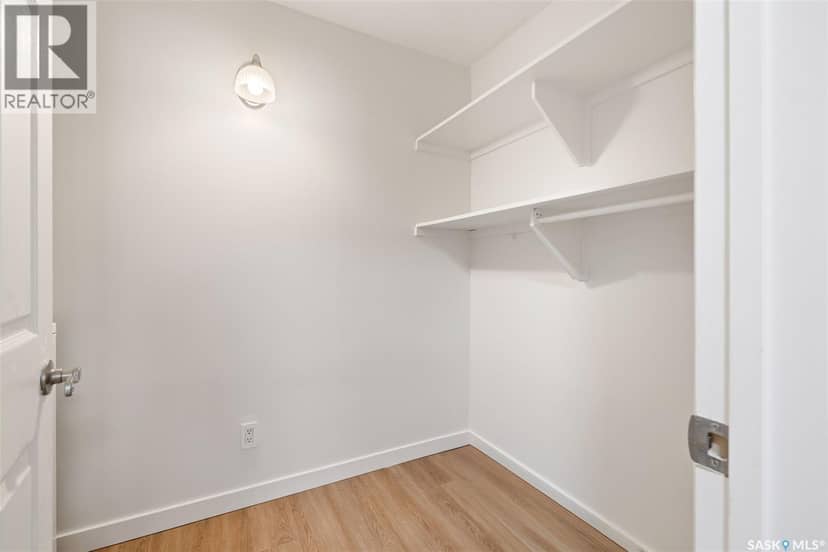 114 2315 McIntyre STREET — photo 16 of 24