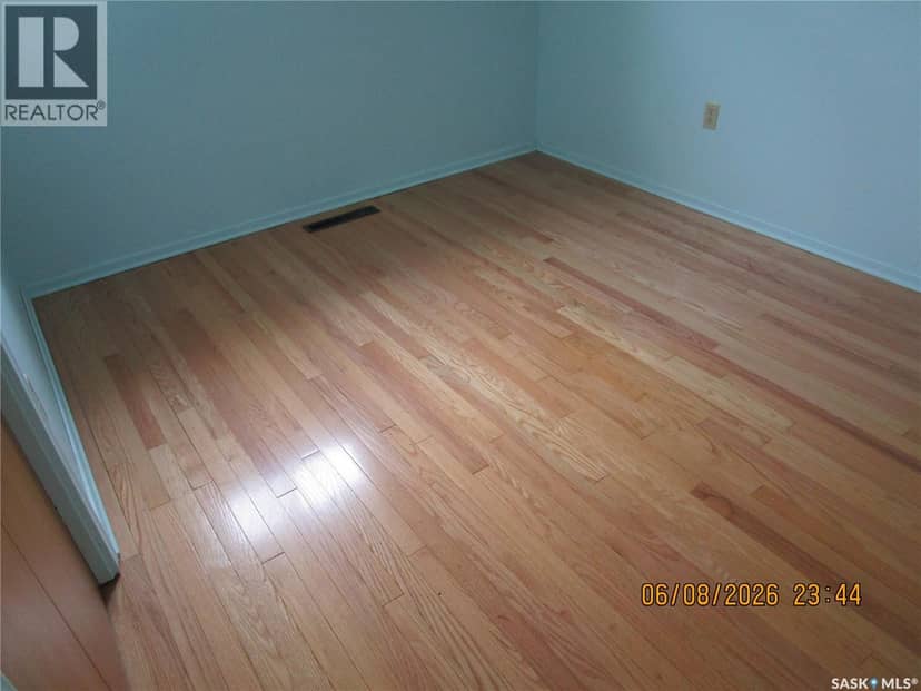 508 6th AVENUE W — photo 19 of 38