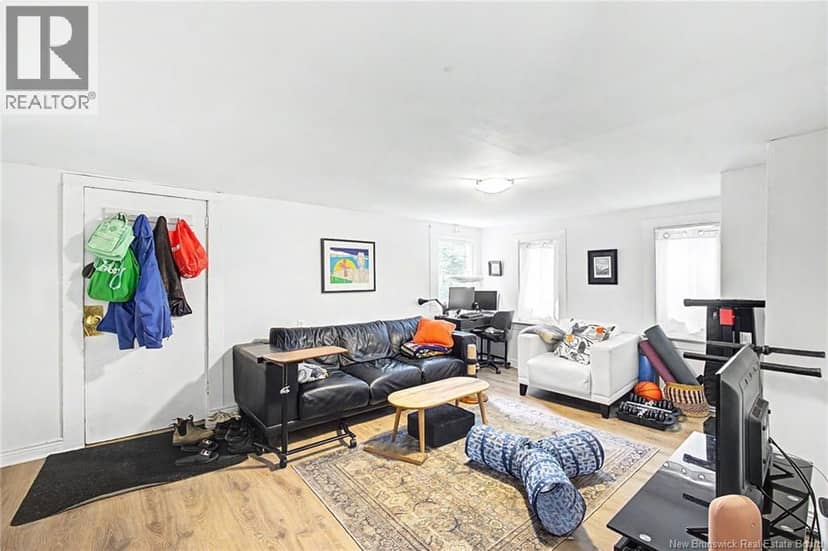 390 Northumberland Street — photo 8 of 28
