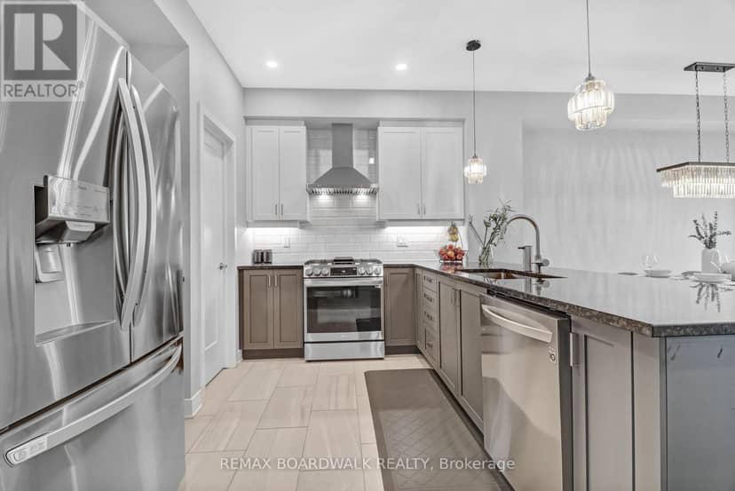 232 Bristol Crescent — photo 12 of 37