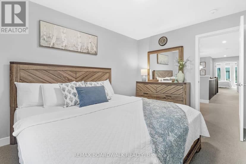 232 Bristol Crescent — photo 33 of 37