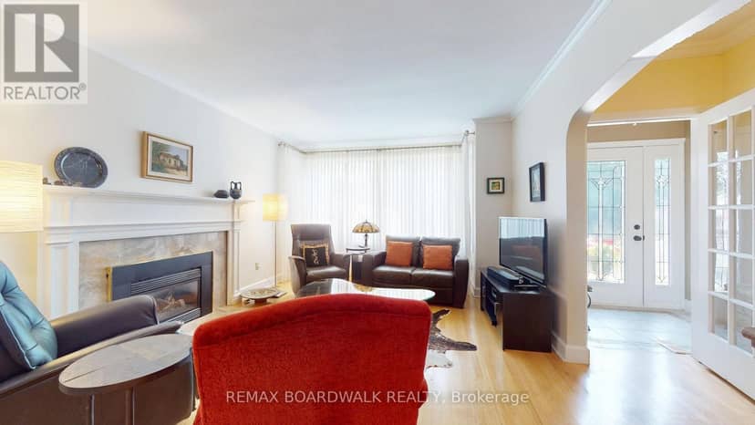 148 James Street E — photo 4 of 36