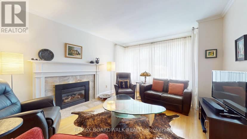 148 James Street E — photo 5 of 36