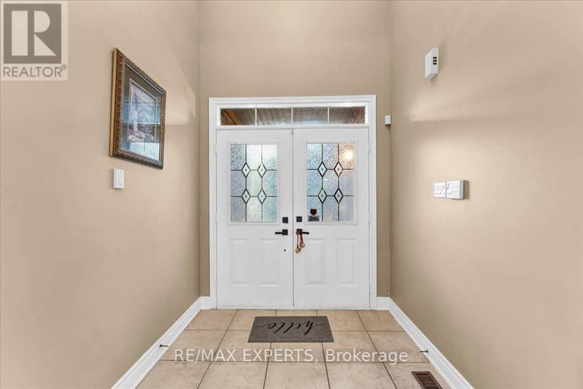 110 Velmar Drive — photo 4 of 39