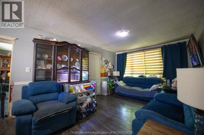 34 Campbell Street — photo 3 of 21
