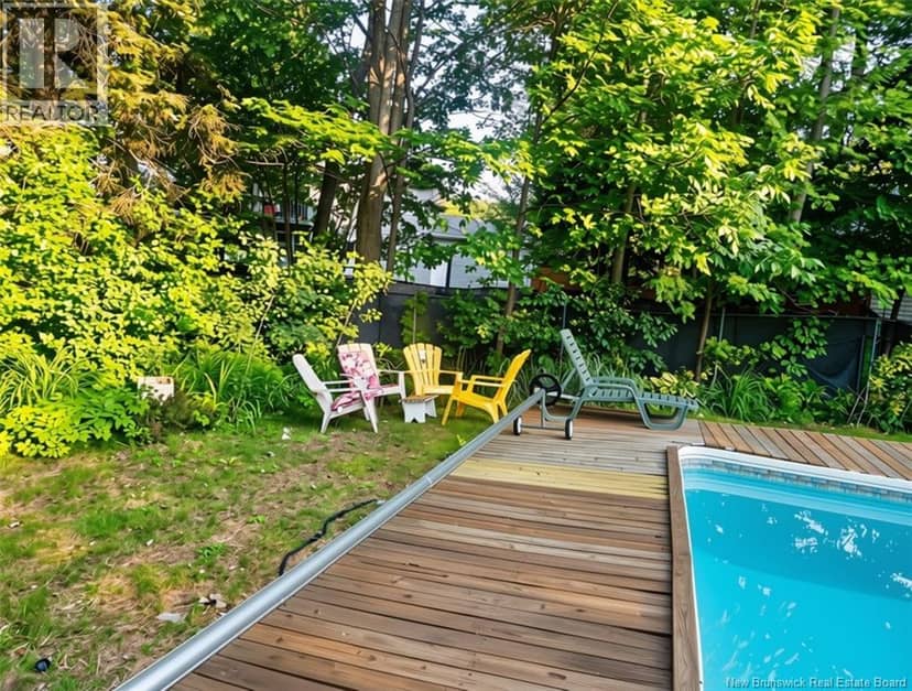 256 Rue Belle Isle Street — photo 27 of 28