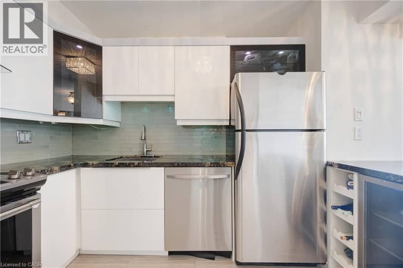 55 ELM Drive W Unit# 2204 — photo 12 of 40