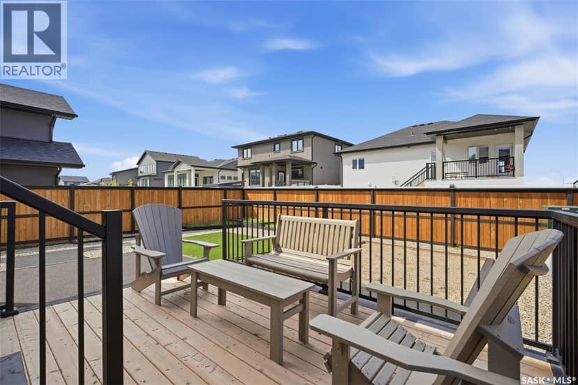 2435 Rosewood DRIVE — photo 35 of 40