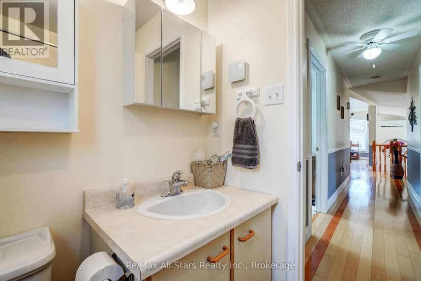 16 Cedartree Lane — photo 20 of 40