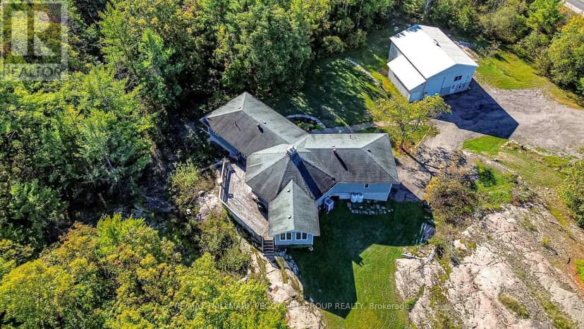 1564 Honey Harbour Road — photo 27 of 33