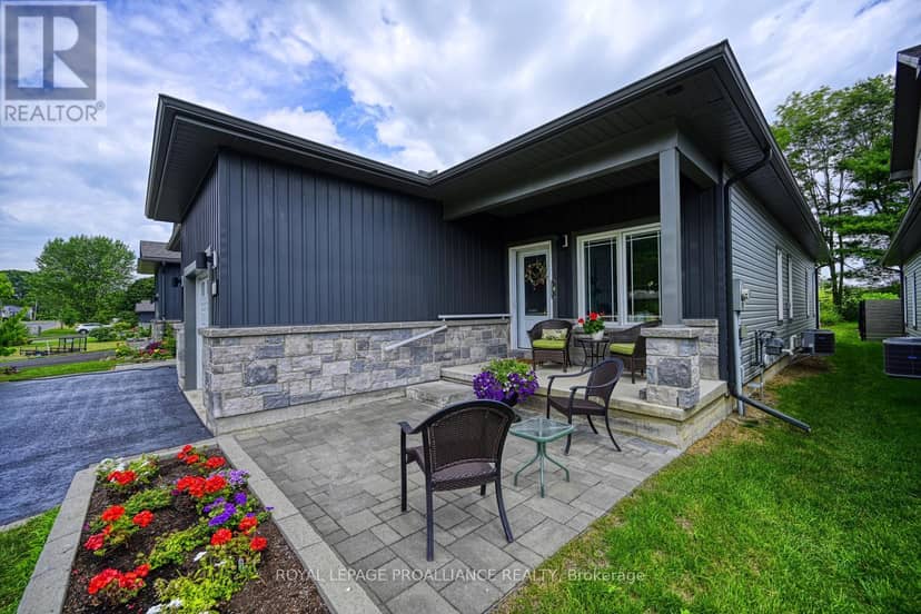 57 A Centre Street — photo 4 of 40