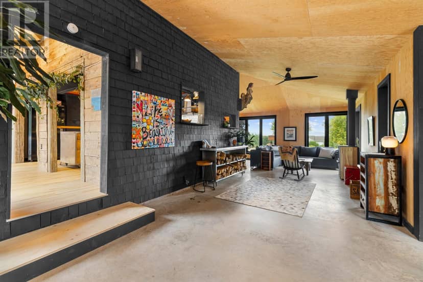 35 Richard Douglas Drive — photo 12 of 40