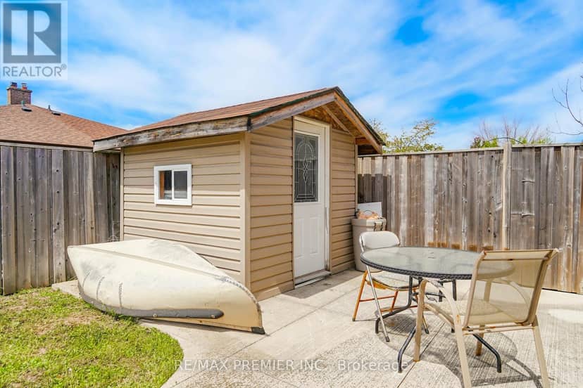 14 Yatescastle Drive — photo 38 of 40