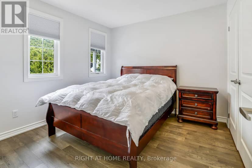 141 - 115 Delphi Court — photo 23 of 33