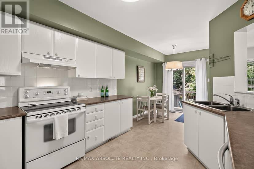 36 Chantilly Gate — photo 21 of 40