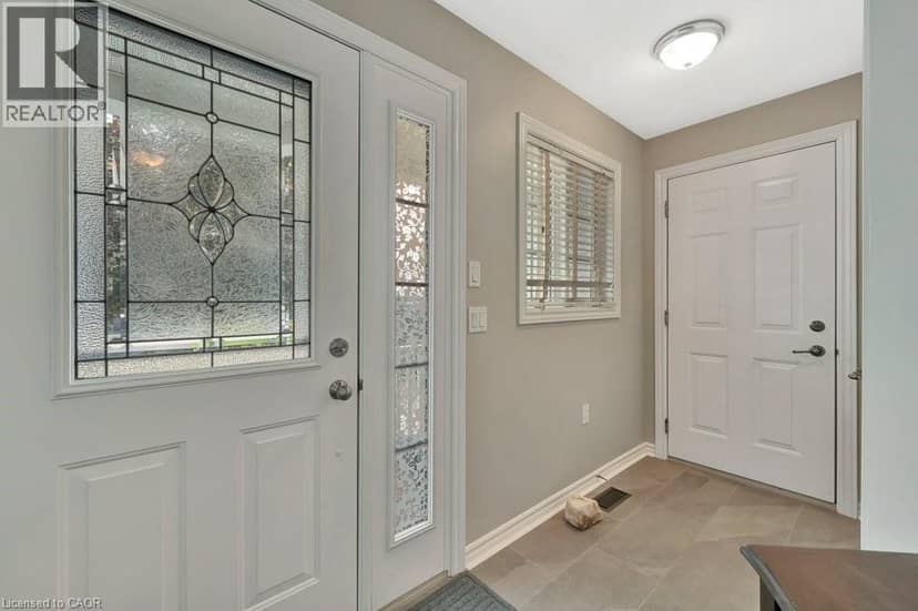 103 KELLS Lane, Freelton, photo 4